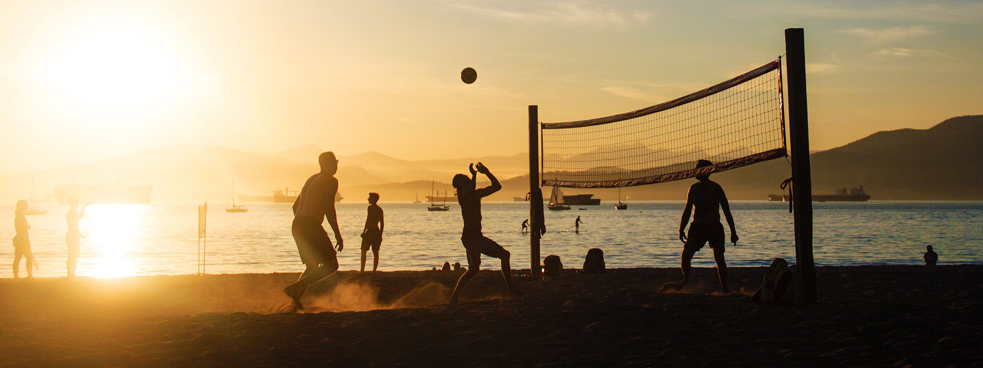 From the beach to Olympic gold: beach volleyball = hot! We explain to you why! From the beach to Olympic gold: beach volleyball = hot! We explain to you why!